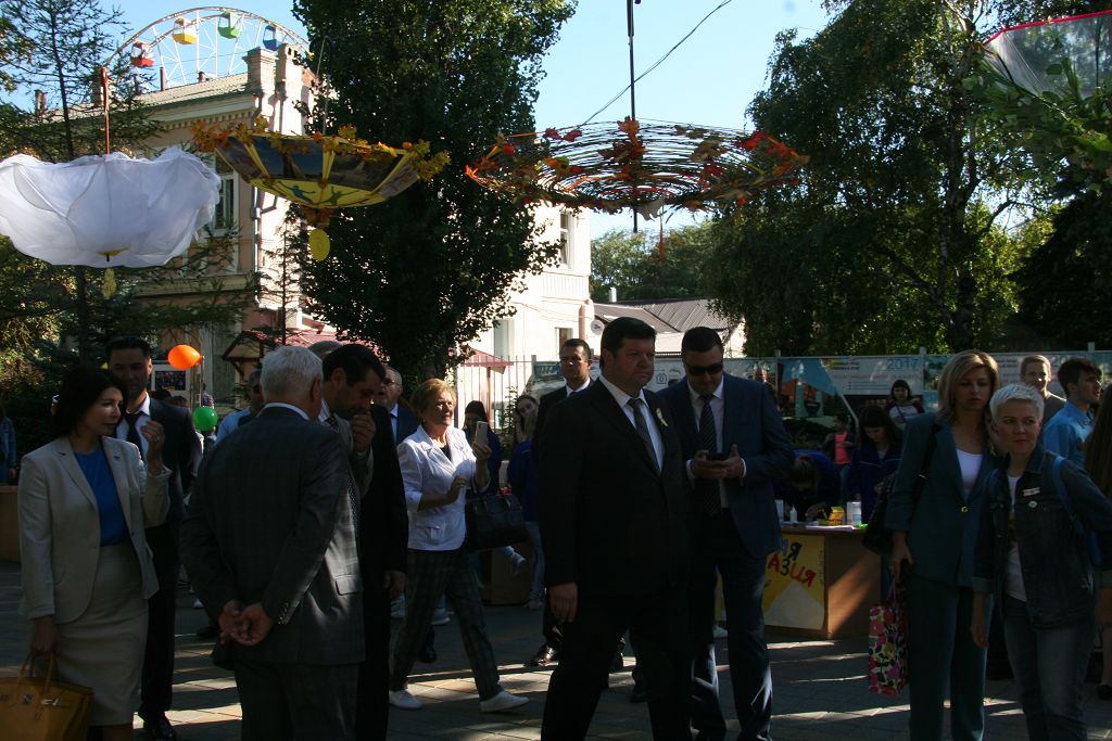 В Ставрополе открыли новый пилон на Аллее Почетных граждан