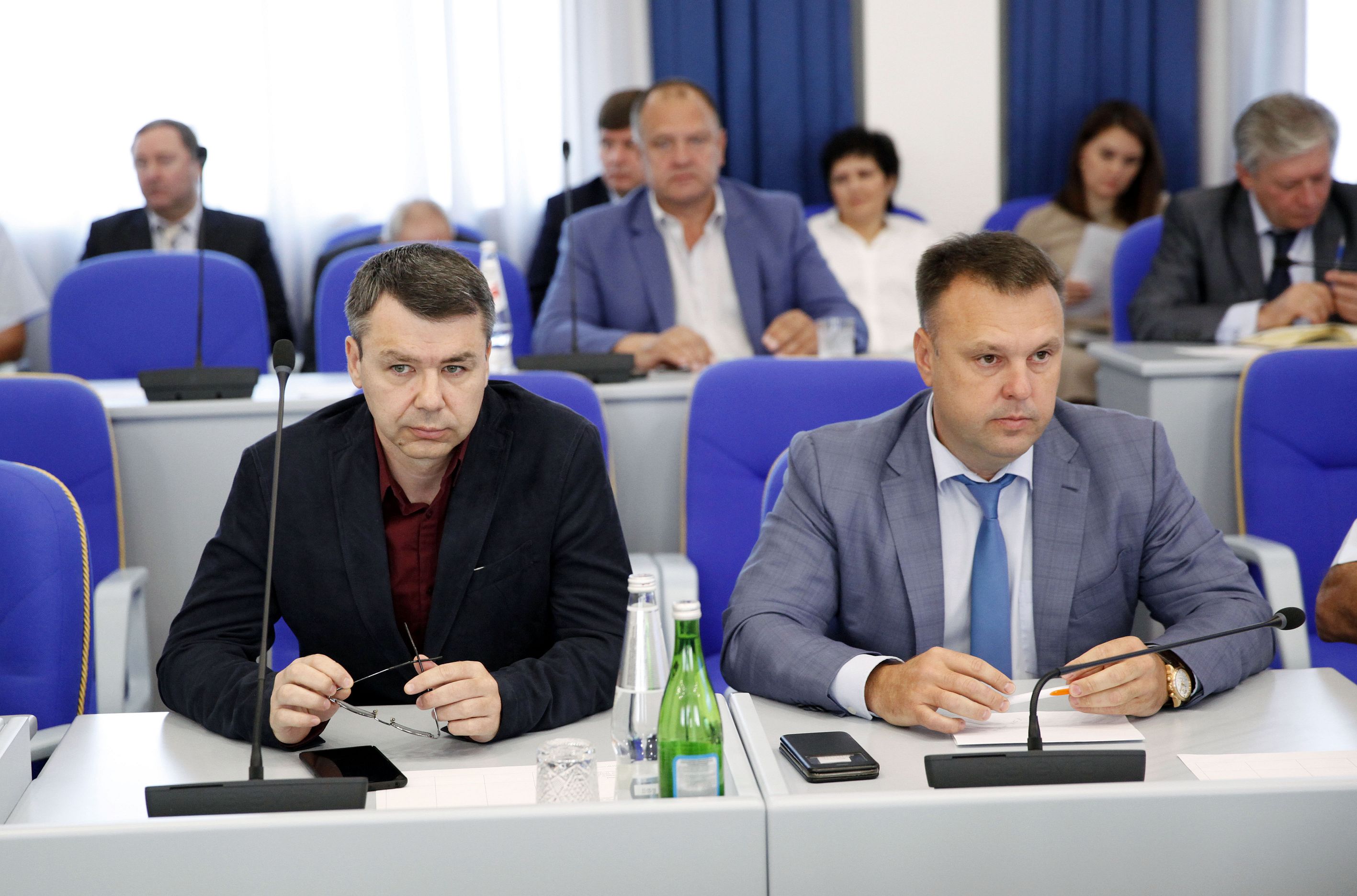 Работа в комитетах продолжается