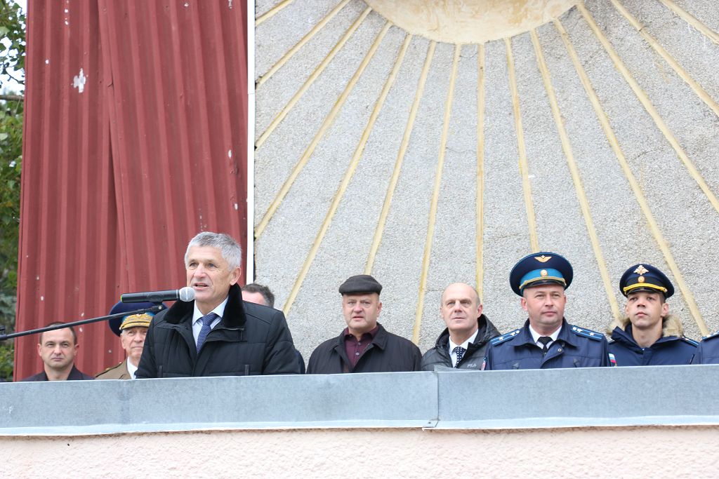 С праздником, разведчики!