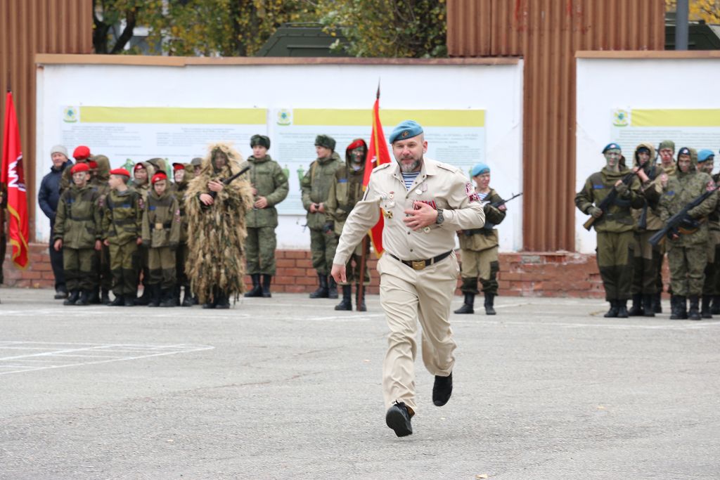 С праздником, разведчики!