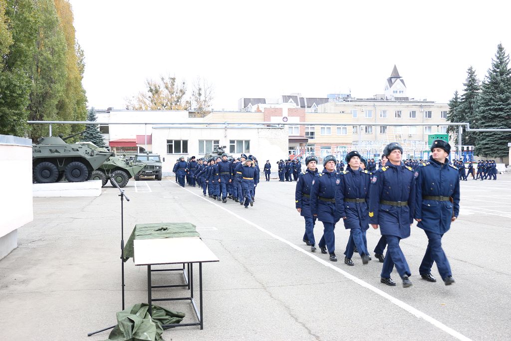 С праздником, разведчики!