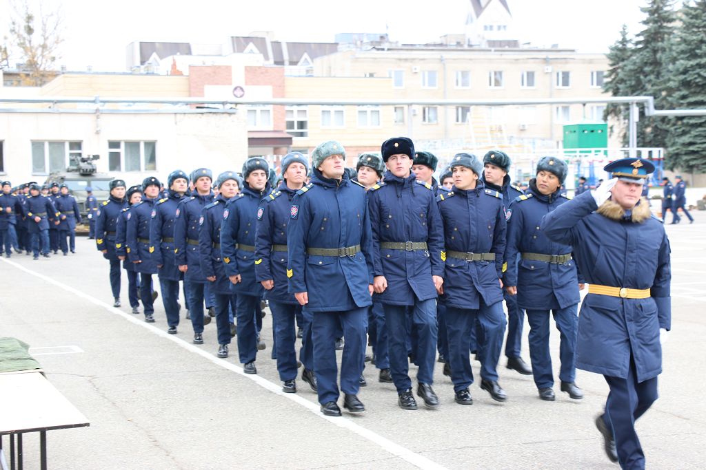С праздником, разведчики!