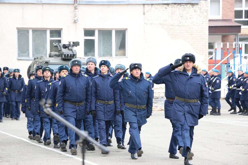 С праздником, разведчики!
