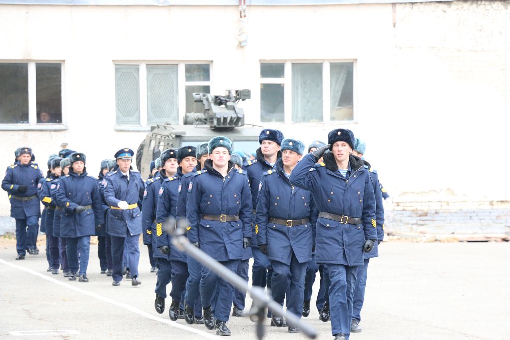 С праздником, разведчики!