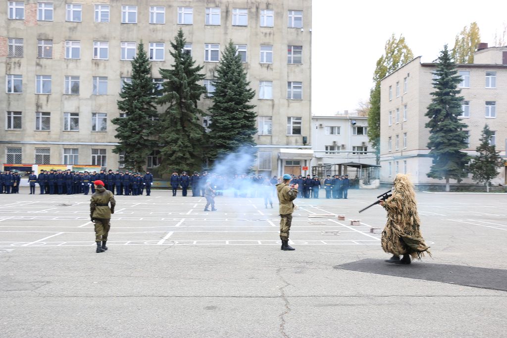 С праздником, разведчики!