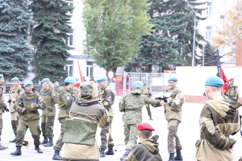 С праздником, разведчики!