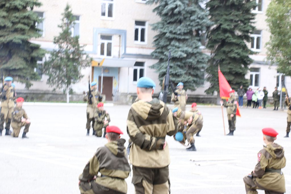 С праздником, разведчики!