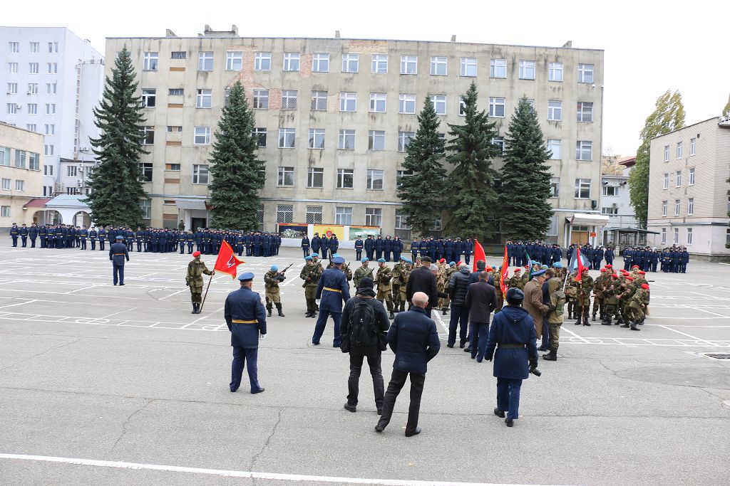С праздником, разведчики!