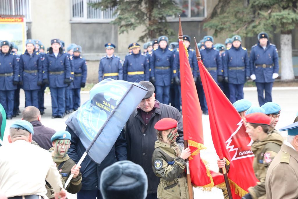 С праздником, разведчики!