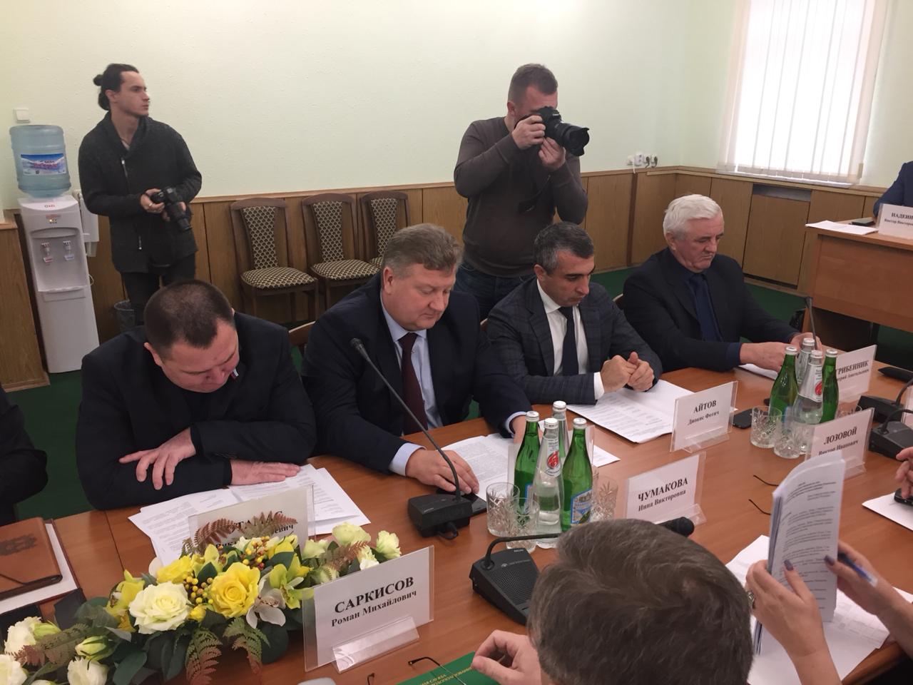 Необходимо комплексное решение