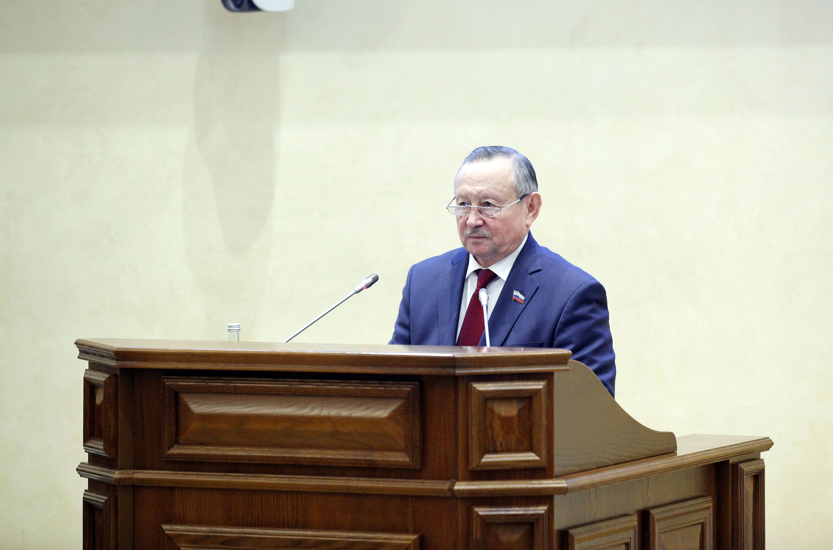 Закон во благо, право в помощь людям