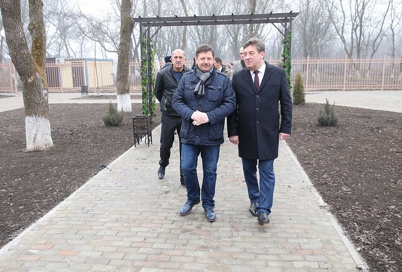 Временная комиссия Думы края изучила работу парков культуры в Новоалександровске