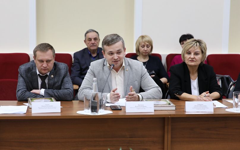 Временная комиссия Думы края изучила работу парков культуры в Новоалександровске