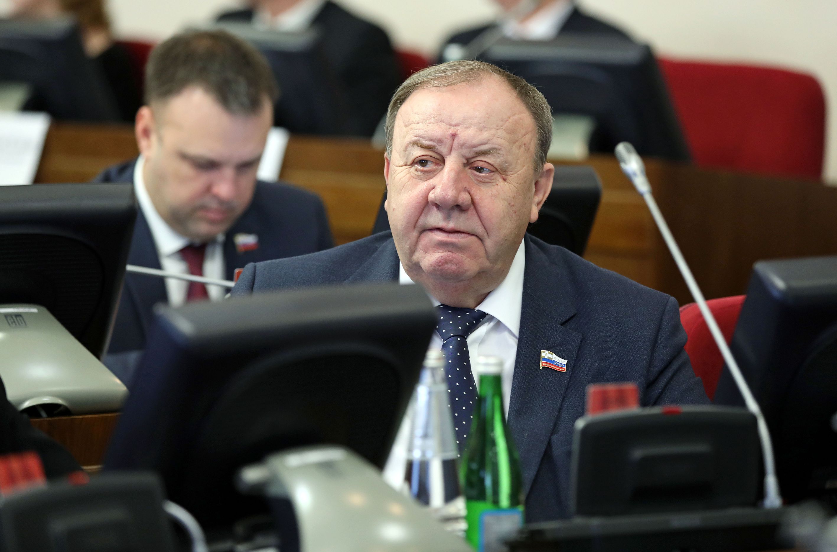 С планами определились
