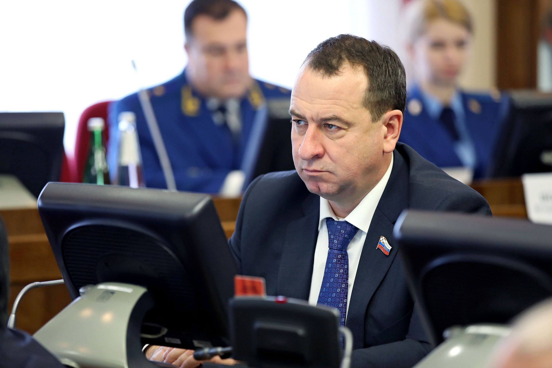 С планами определились