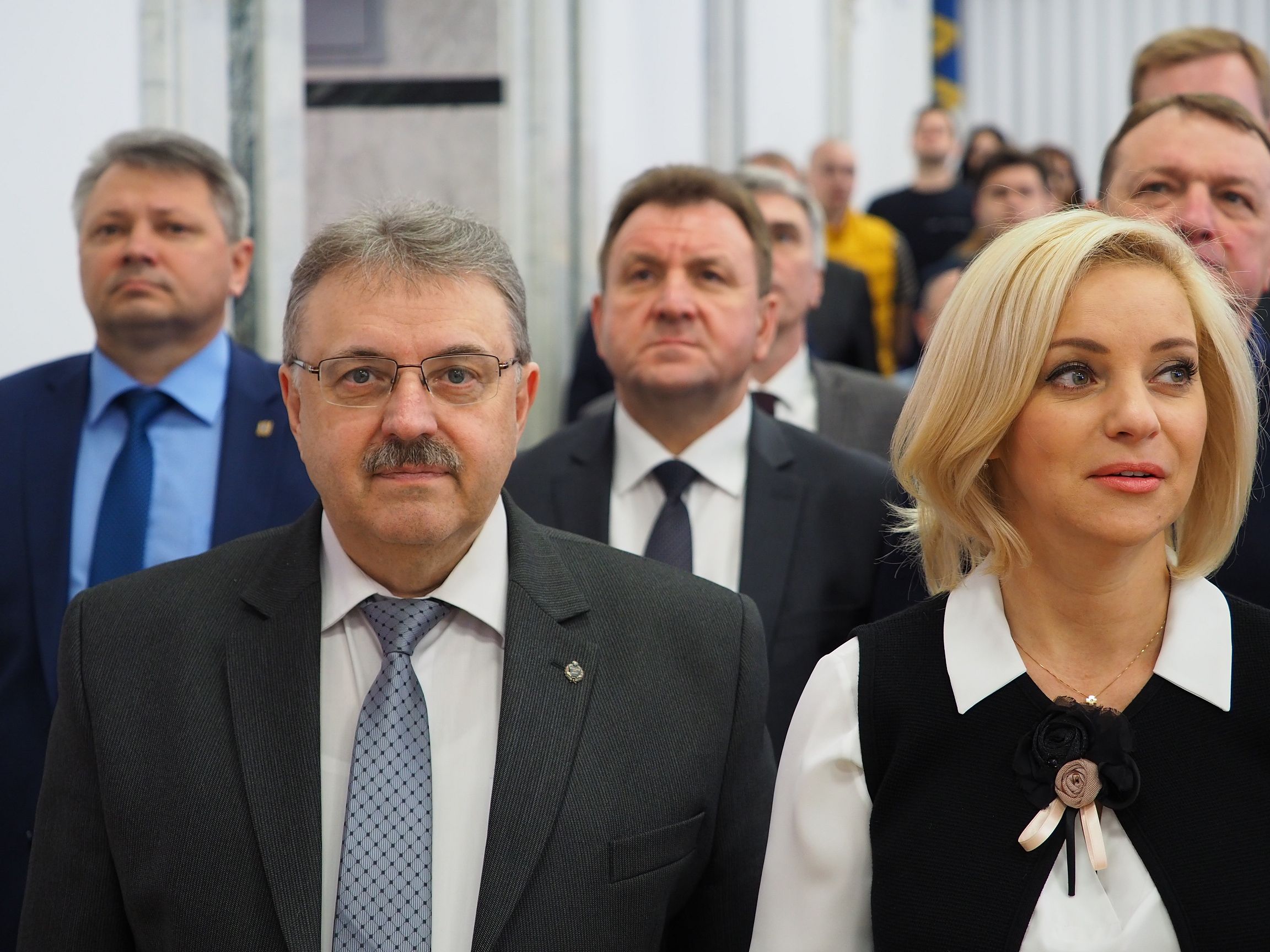 Добиться решения задач, поставленных президентом страны
