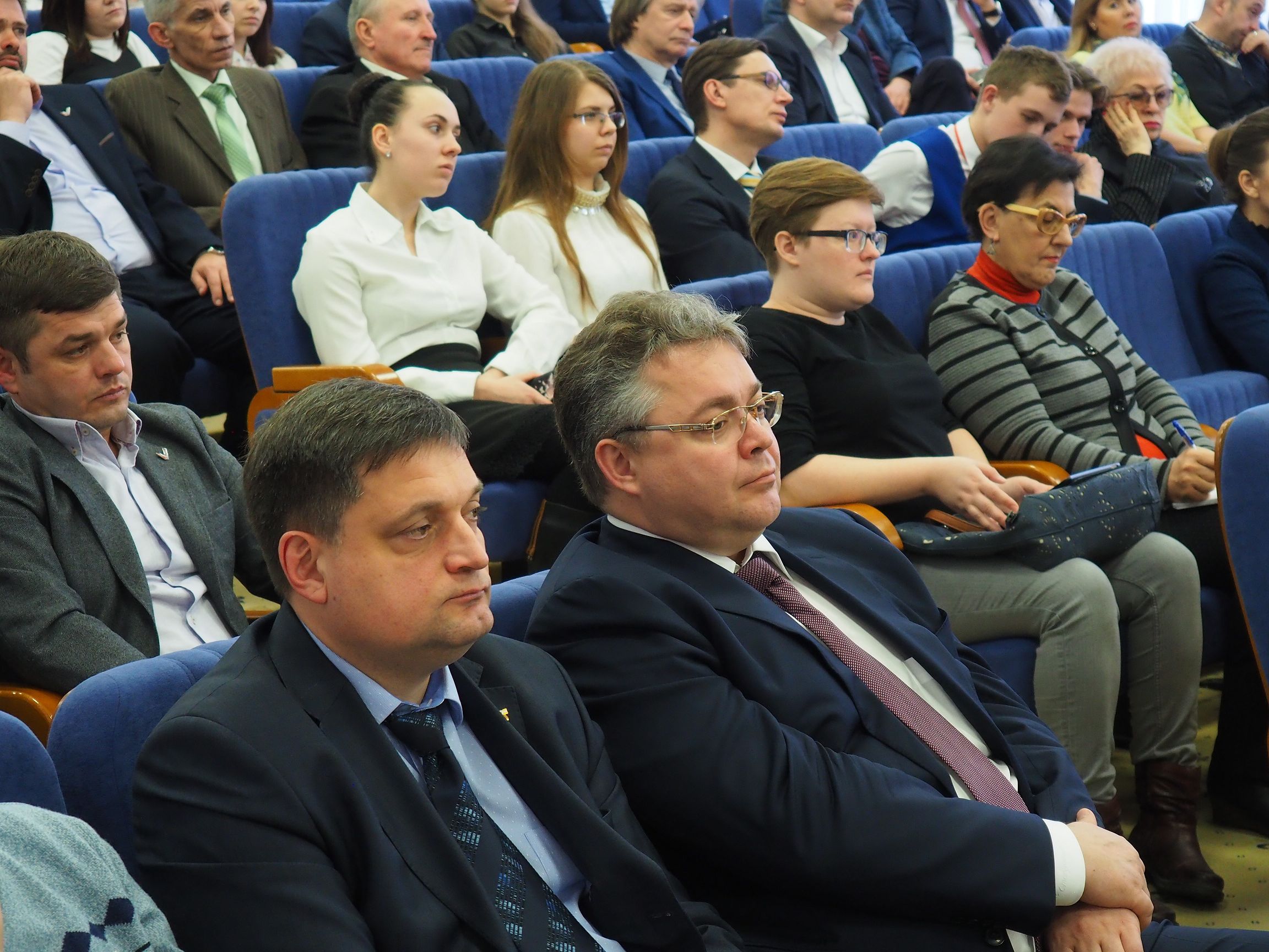 Добиться решения задач, поставленных президентом страны