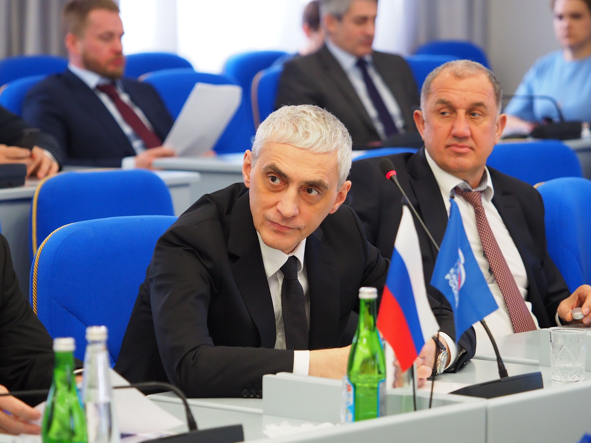Депутаты фракции «Единая Россия» обсудили актуальные вопросы