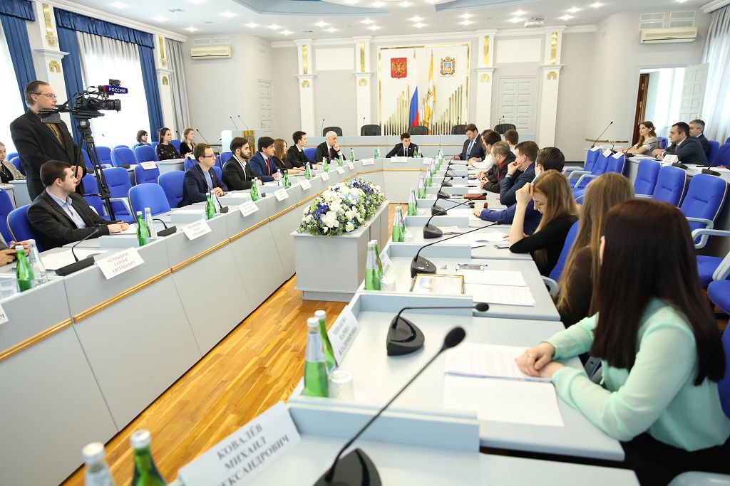 Шестой созыв Молодежного парламента при Думе Ставропольского края завершает свою работу