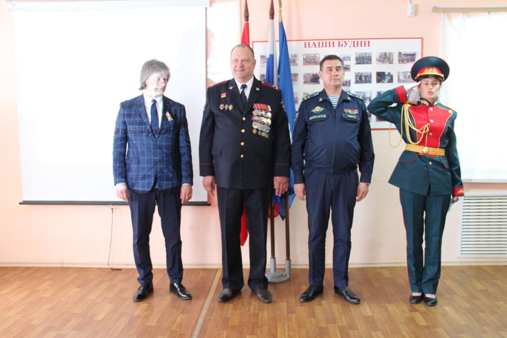 Воспитать  настоящих патриотов
