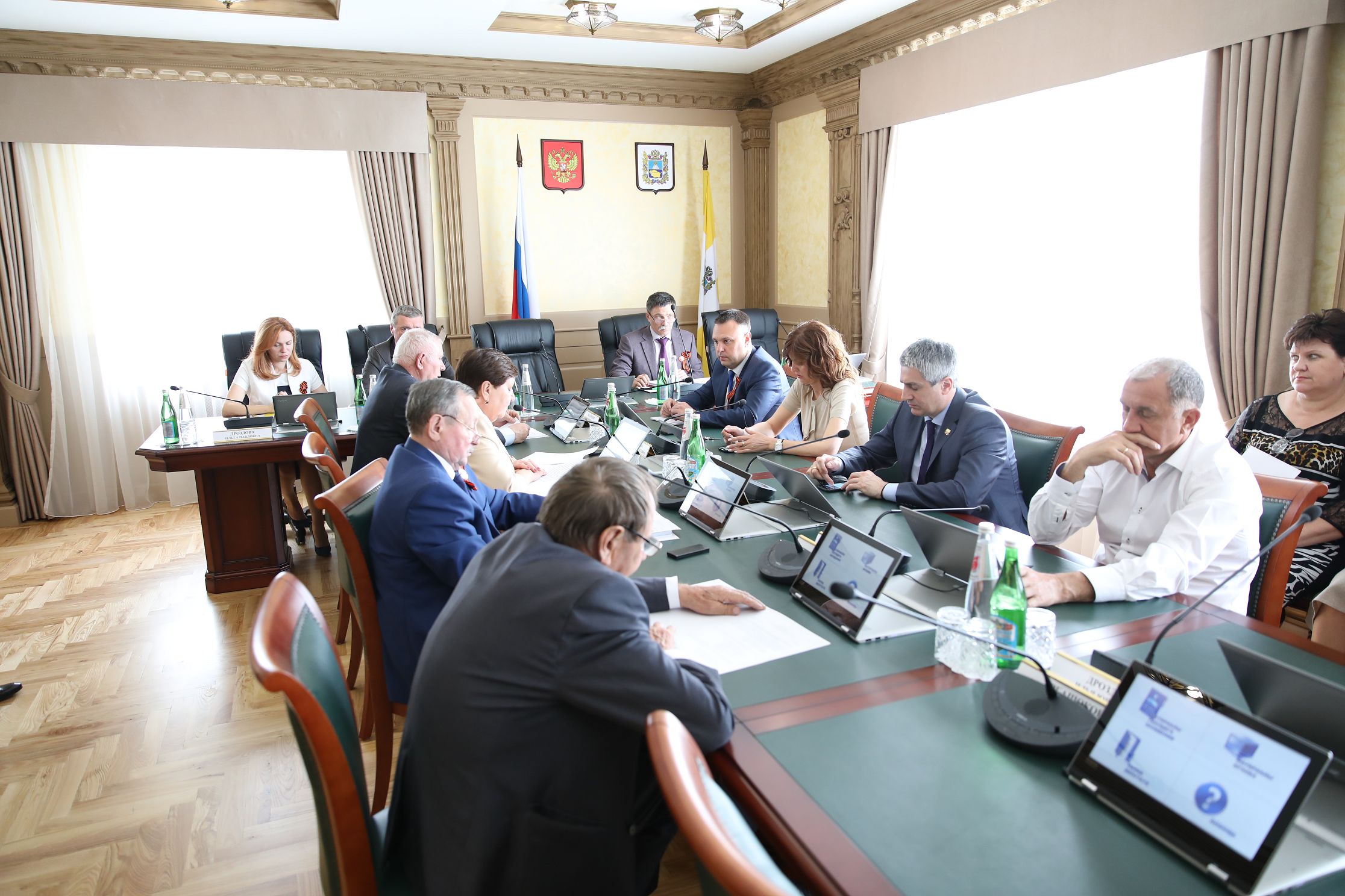 В центре внимания – отчет и послание Губернатора