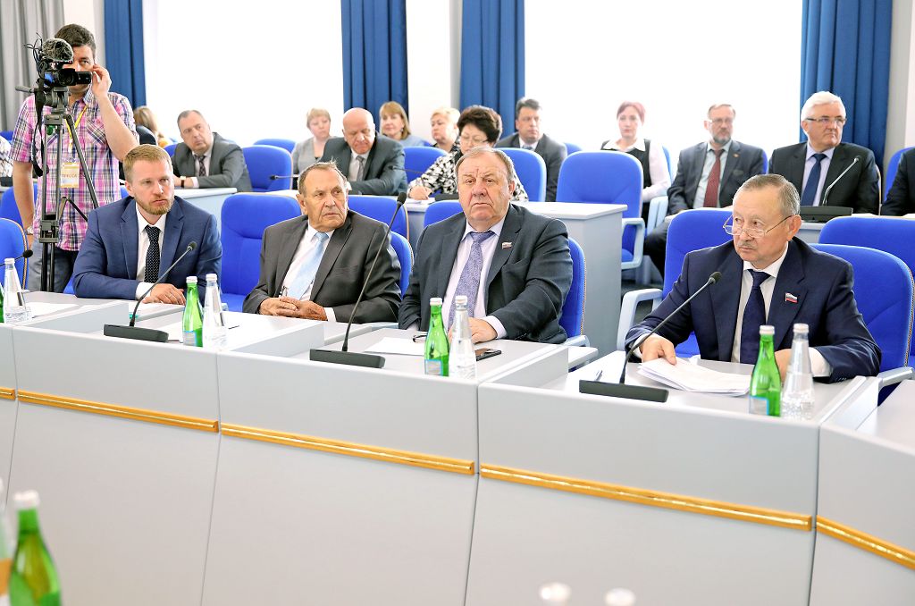 Подготовка к отчёту главы края и другие актуальные темы