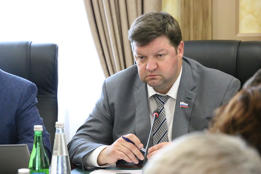 Исполнение бюджета, назначение выборов губернатора и другие вопросы