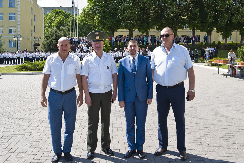 Первые шаги во взрослую жизнь