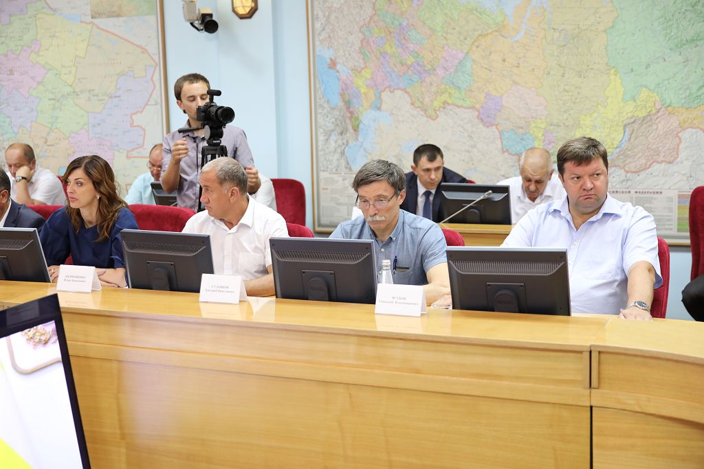 Работа над проектами программы комфортной городской среды продолжается