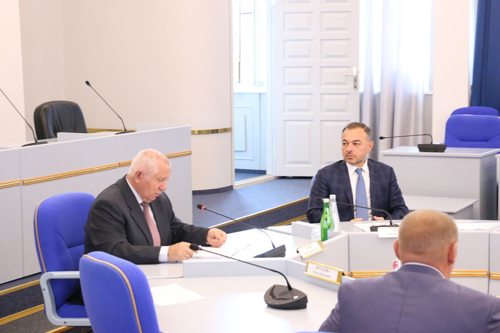 Ключевые вопросы внесены в повестку заседания Думы