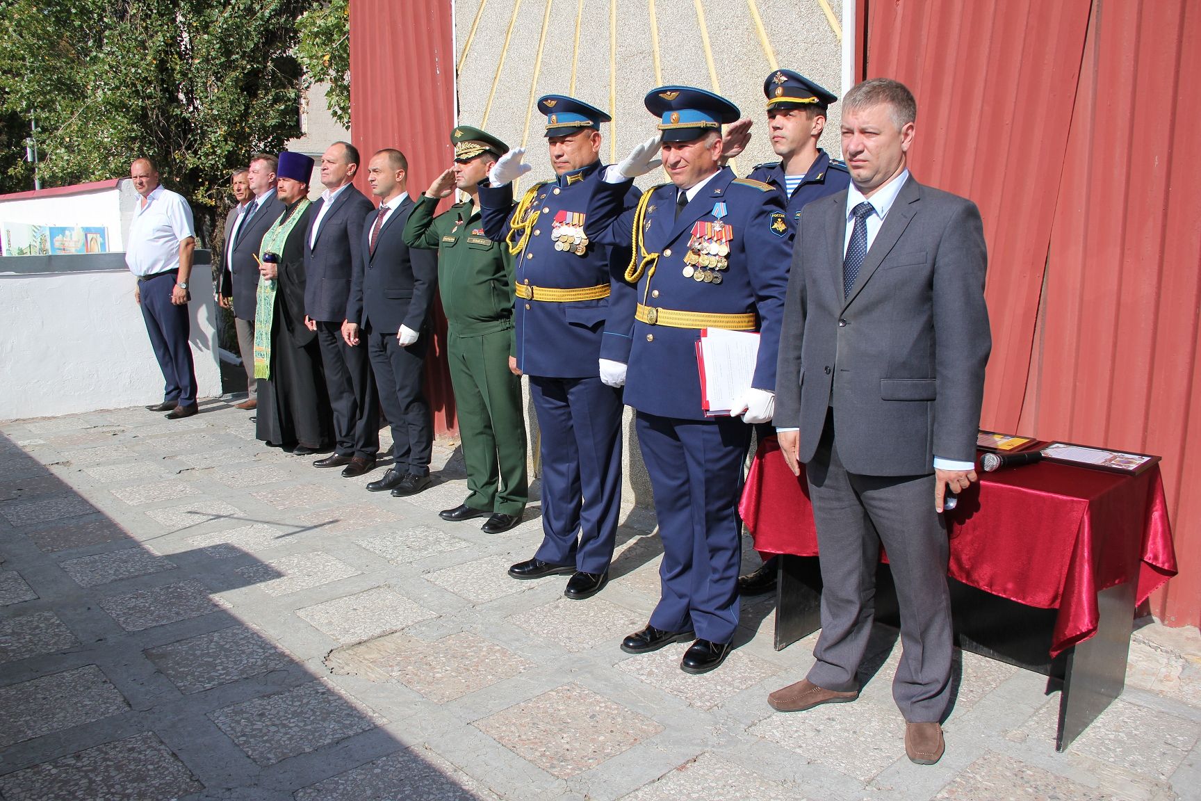Успехов в службе!