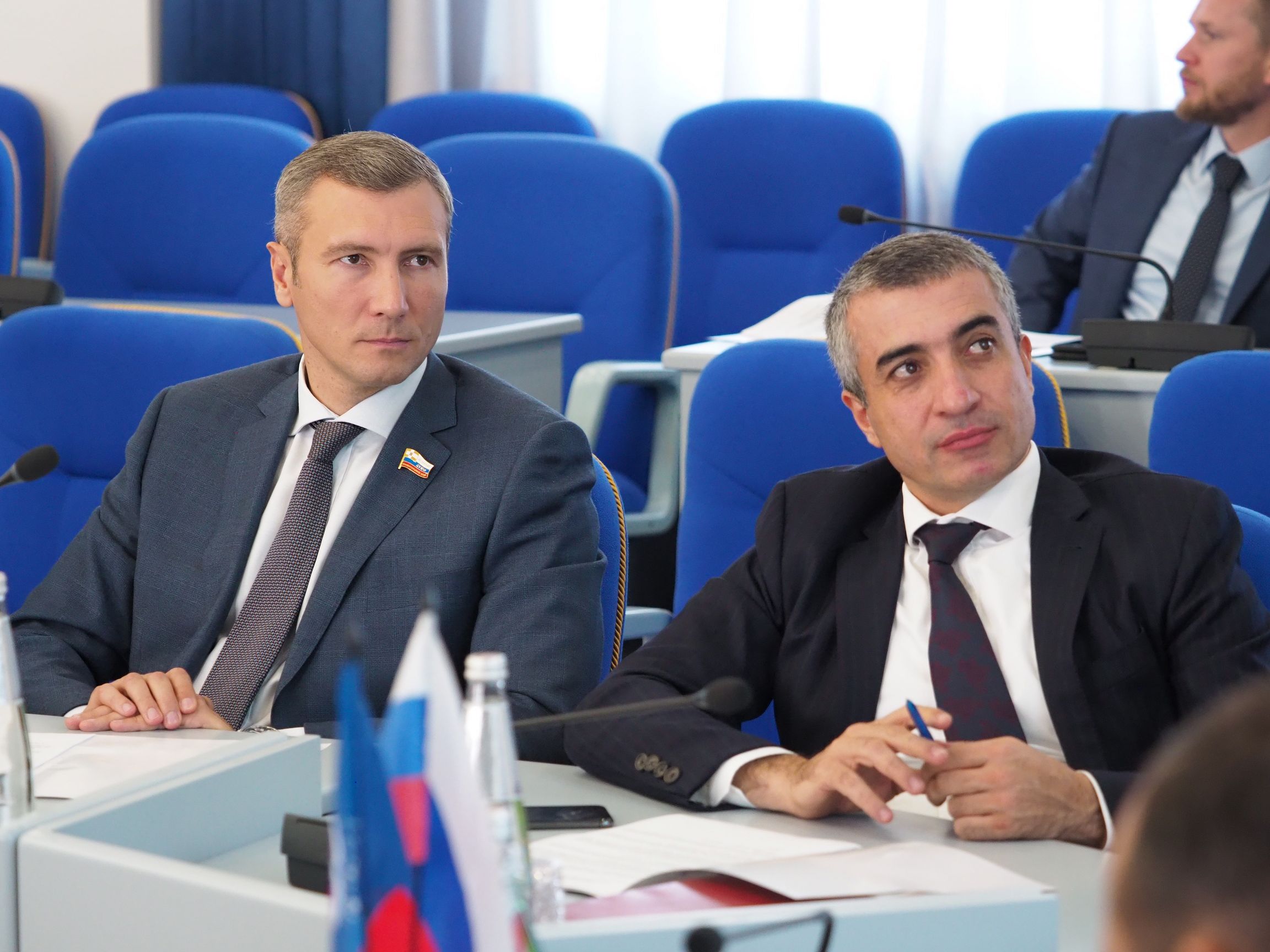 Проблемы, связанные с разработкой карьеров в крае, обсудили члены фракции «Единой России»