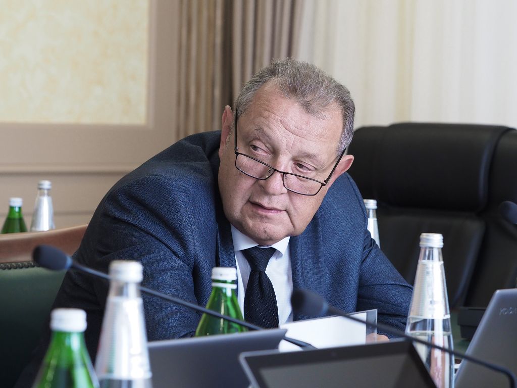 Совершенствовать порядок предоставления субсидий