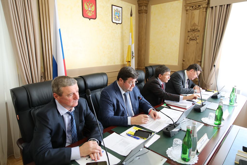 За неделю до завершающего 2019 год заседания