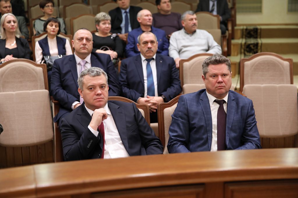 Энергетики принимают поздравления