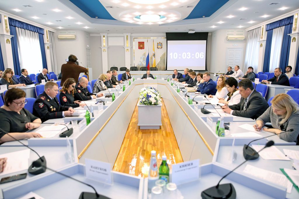 "Кто, если не мы? Когда, если не сейчас!"