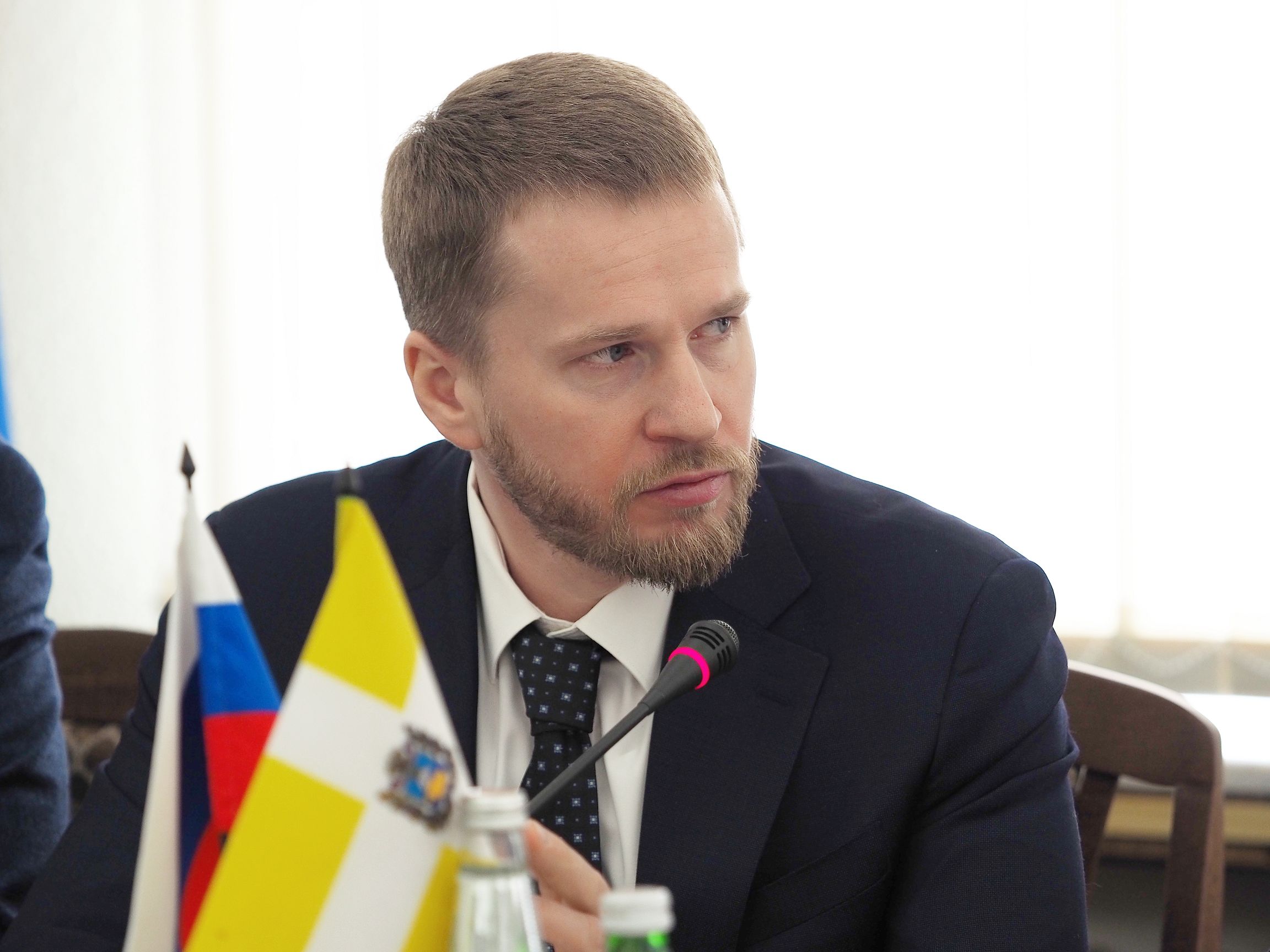 Проблемы нужно решать комплексно