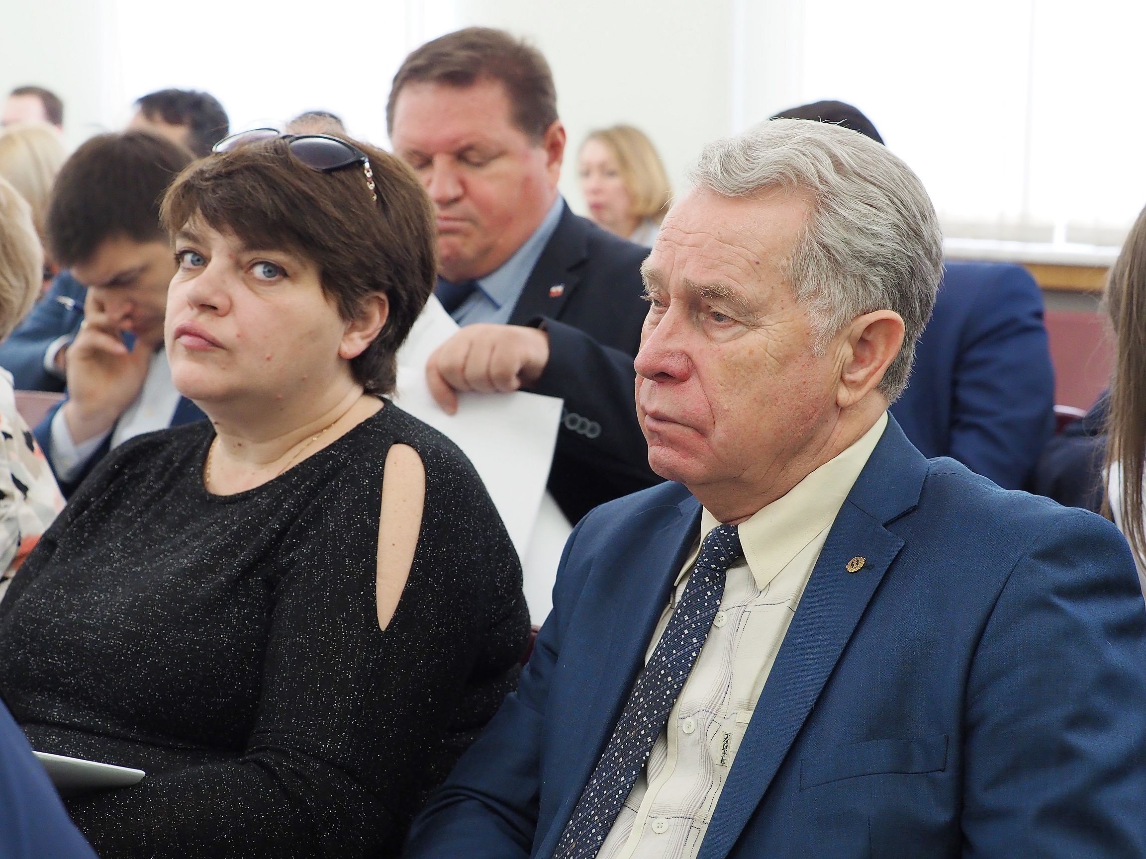 Проблемы нужно решать комплексно