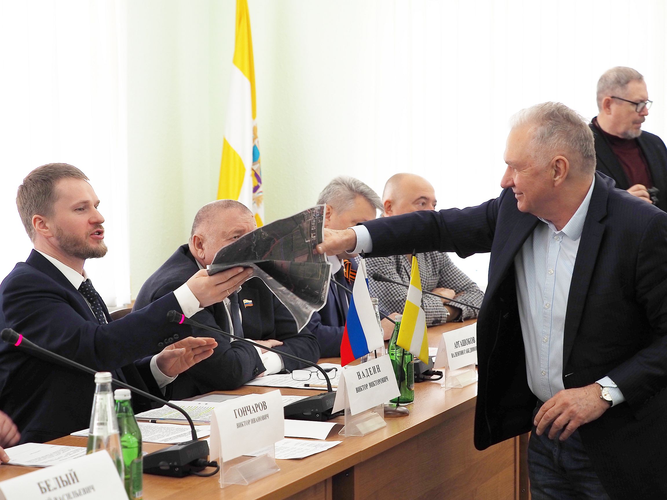 Проблемы нужно решать комплексно