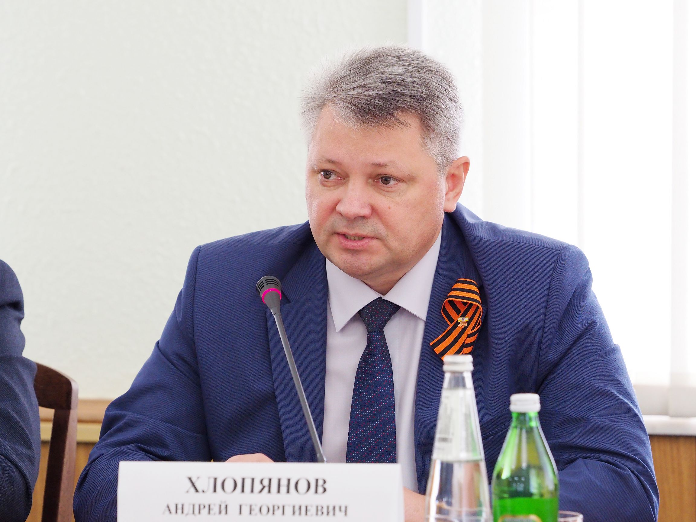 Проблемы нужно решать комплексно