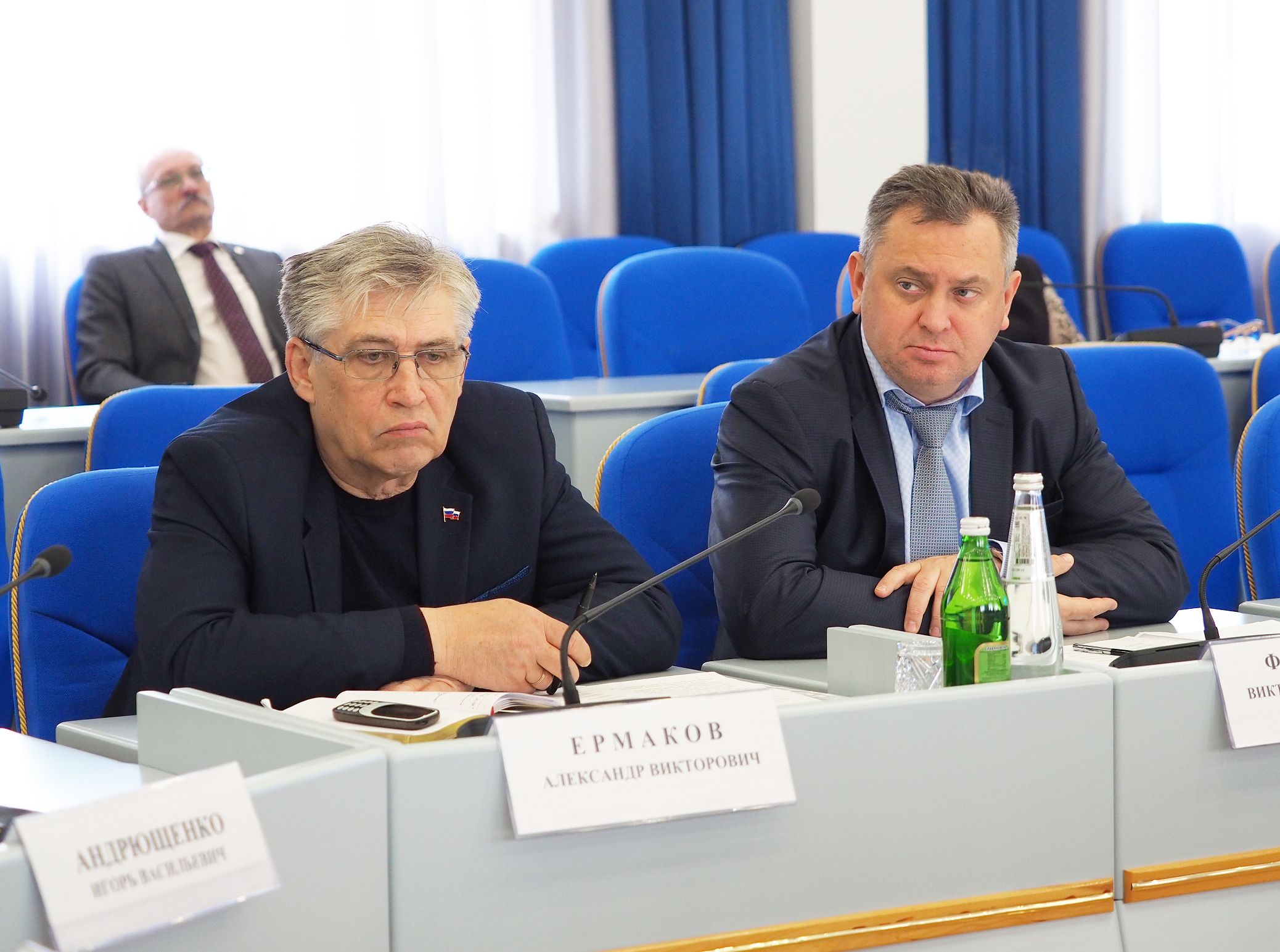 Проблемы и перспективы развития молочного животноводства обсудили депутаты и специалисты отрасли