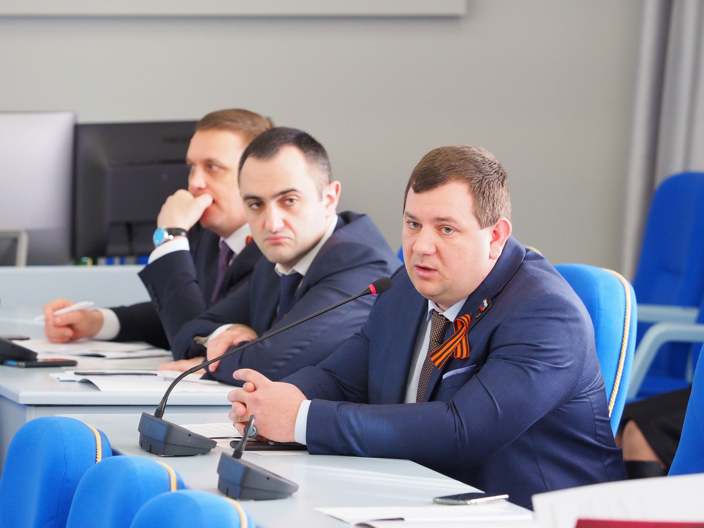 К заседанию готовы