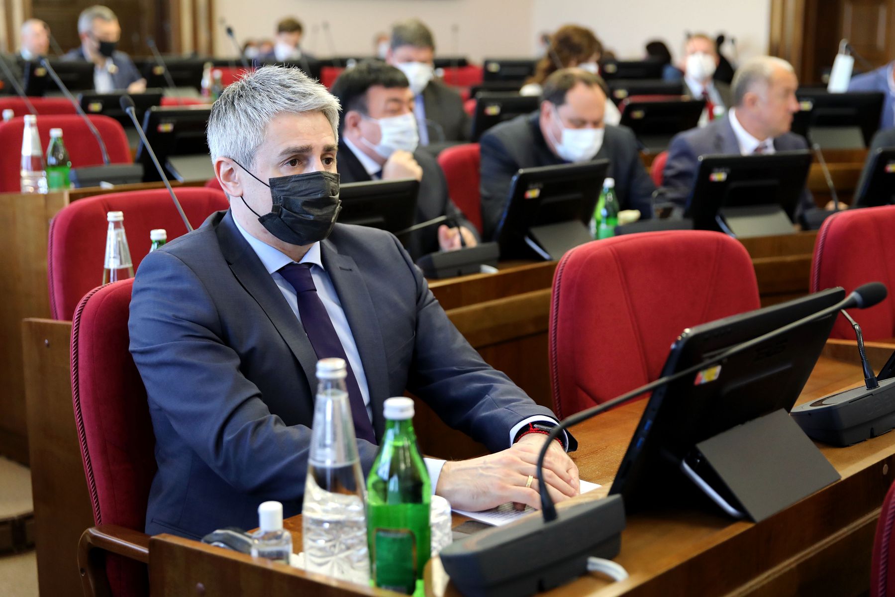 Законодатели поддержали тех, кто борется с опасным вирусом