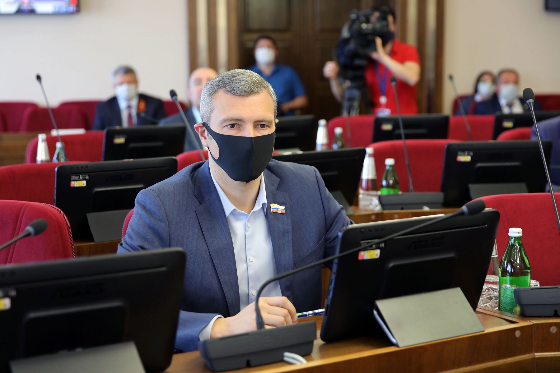 Законодатели поддержали тех, кто борется с опасным вирусом