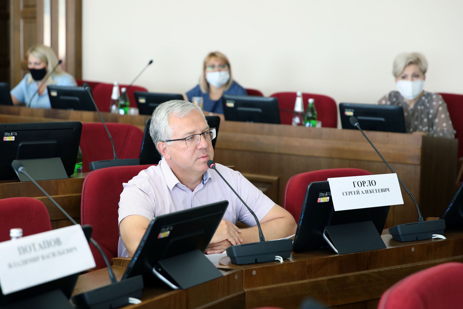 В Думе работают над изменениями в закон, наделяющий муниципалитеты отдельными полномочиями в области труда и социальной защиты граждан