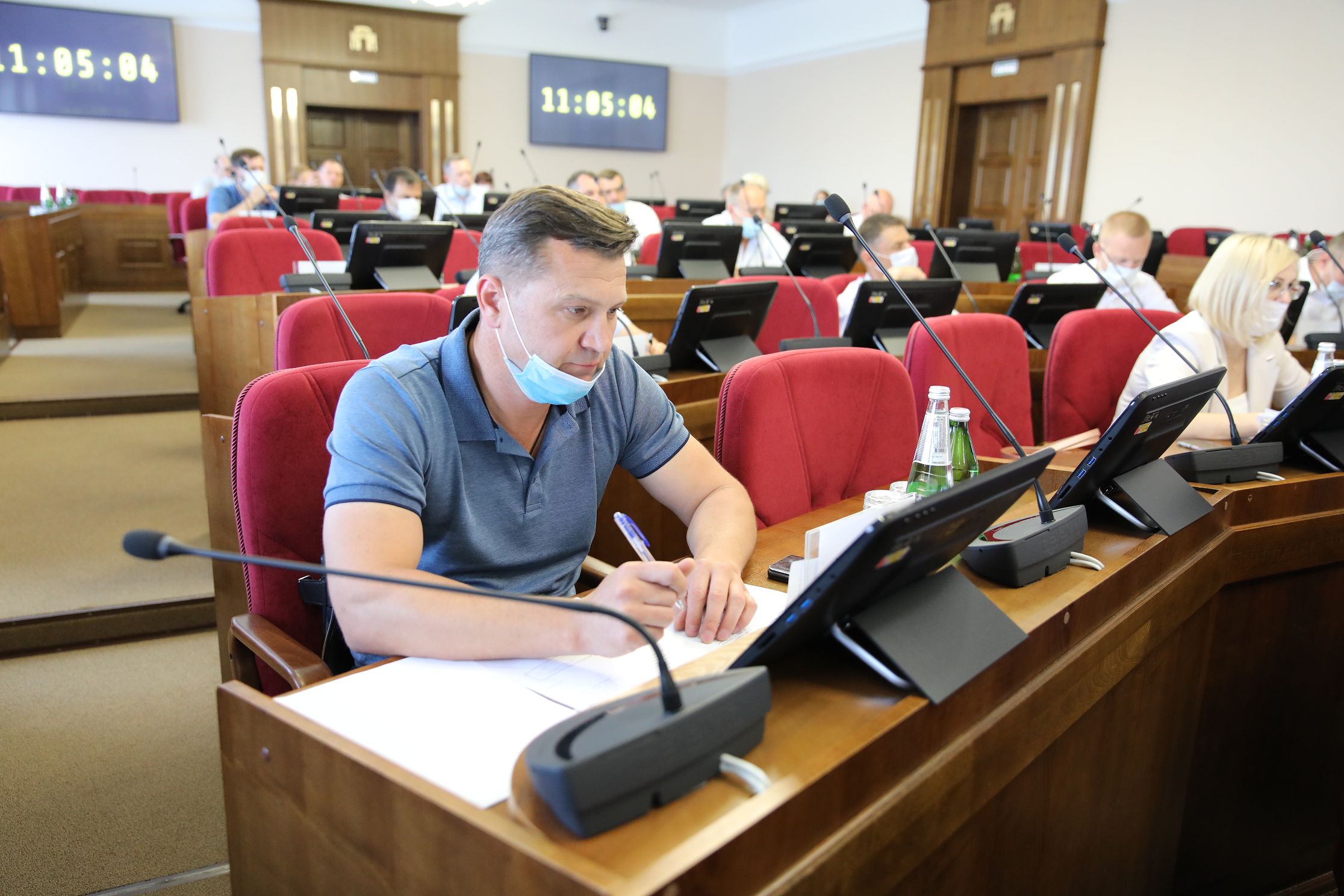 Проблемы обращения с животными обсудили депутаты Думы Ставрополья