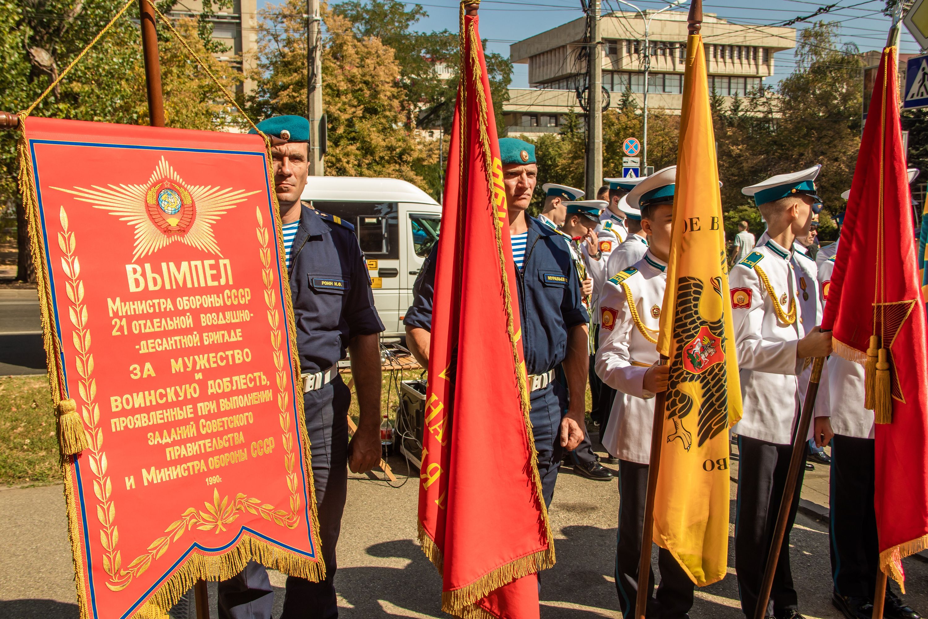 Благодаря поддержке депутата краевой Думы Сергея Шeвелёва в краевом центре установлен мемориал героям-авиаторам