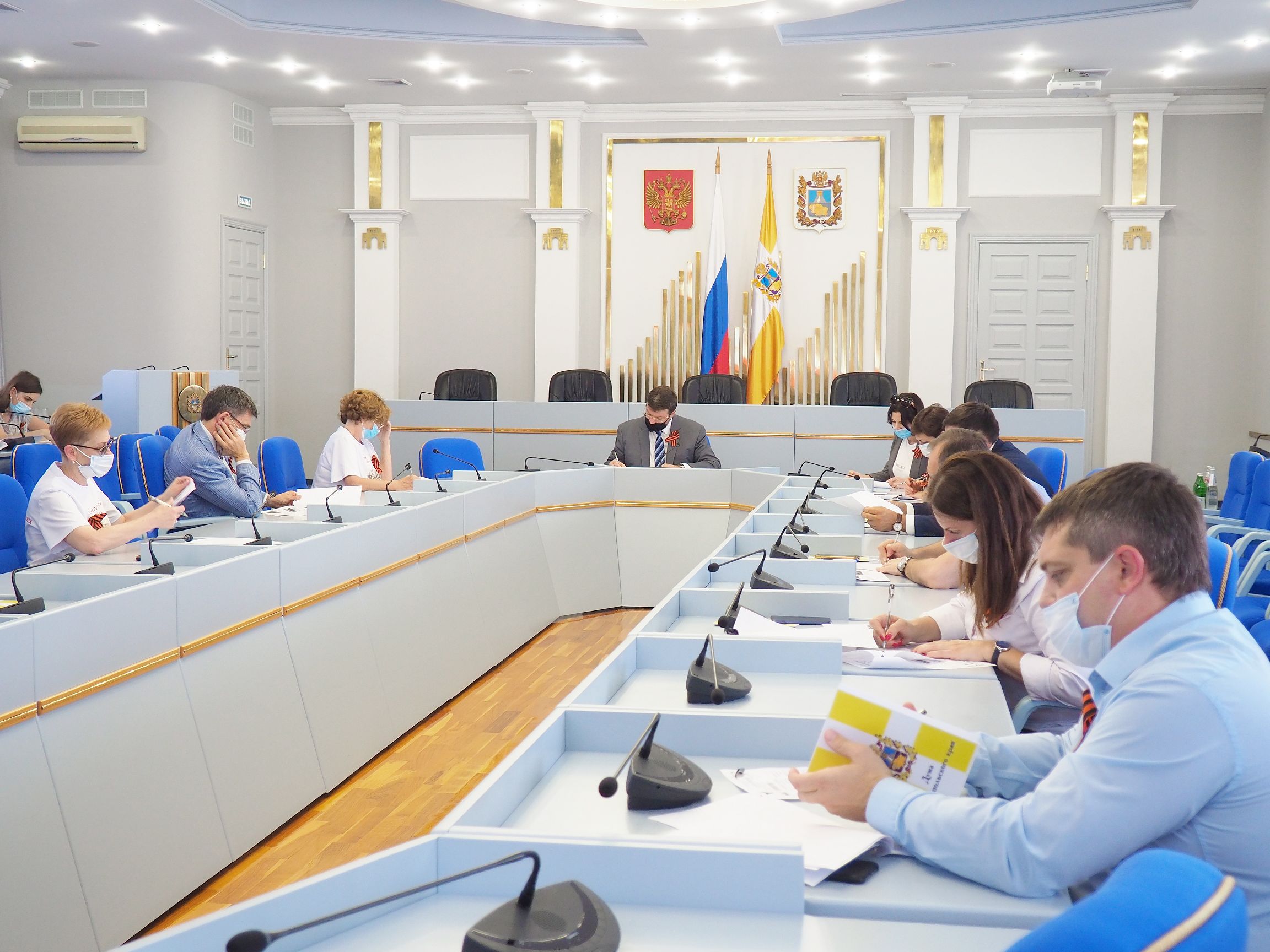 Дума Ставропольского края впервые стала официальной площадкой проведения всероссийской акции «Диктант Победы»