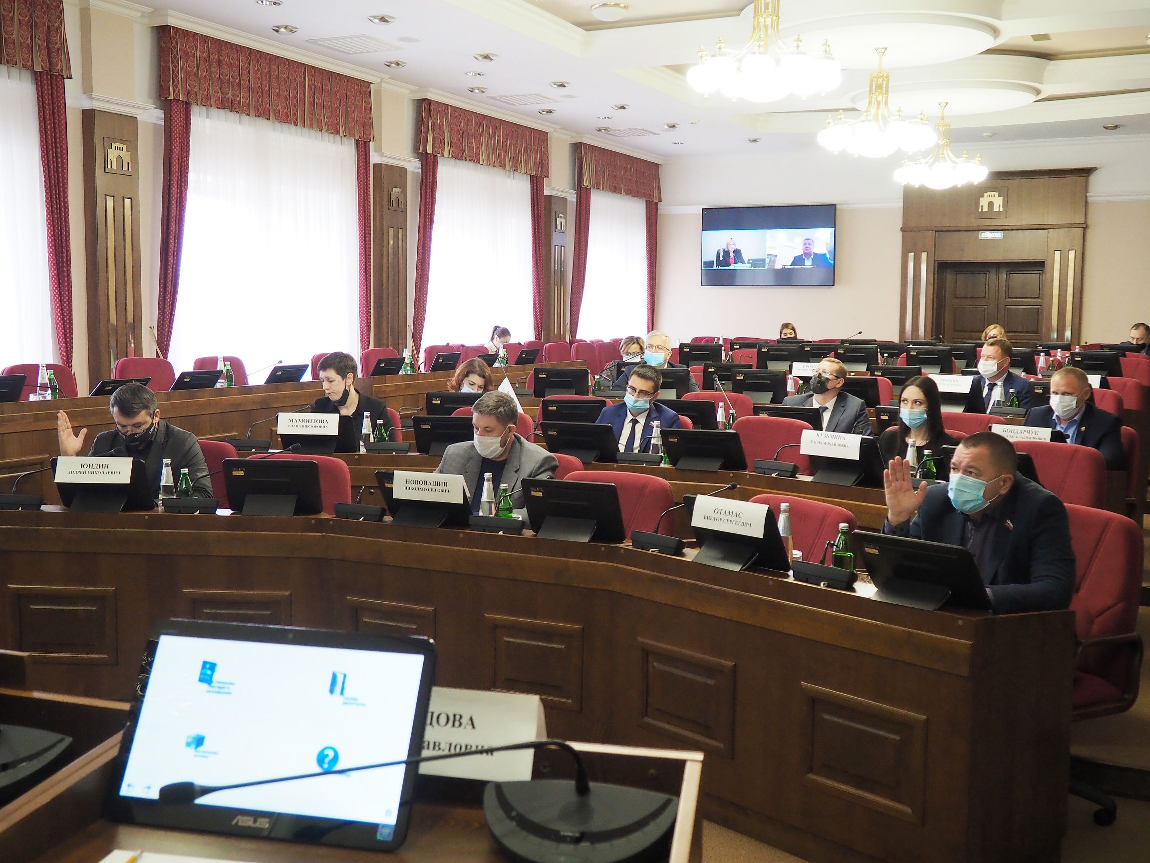 Депутаты Думы Ставропольского края запланируют в бюджете 2021 года средства на реализацию программы социальных контрактов
