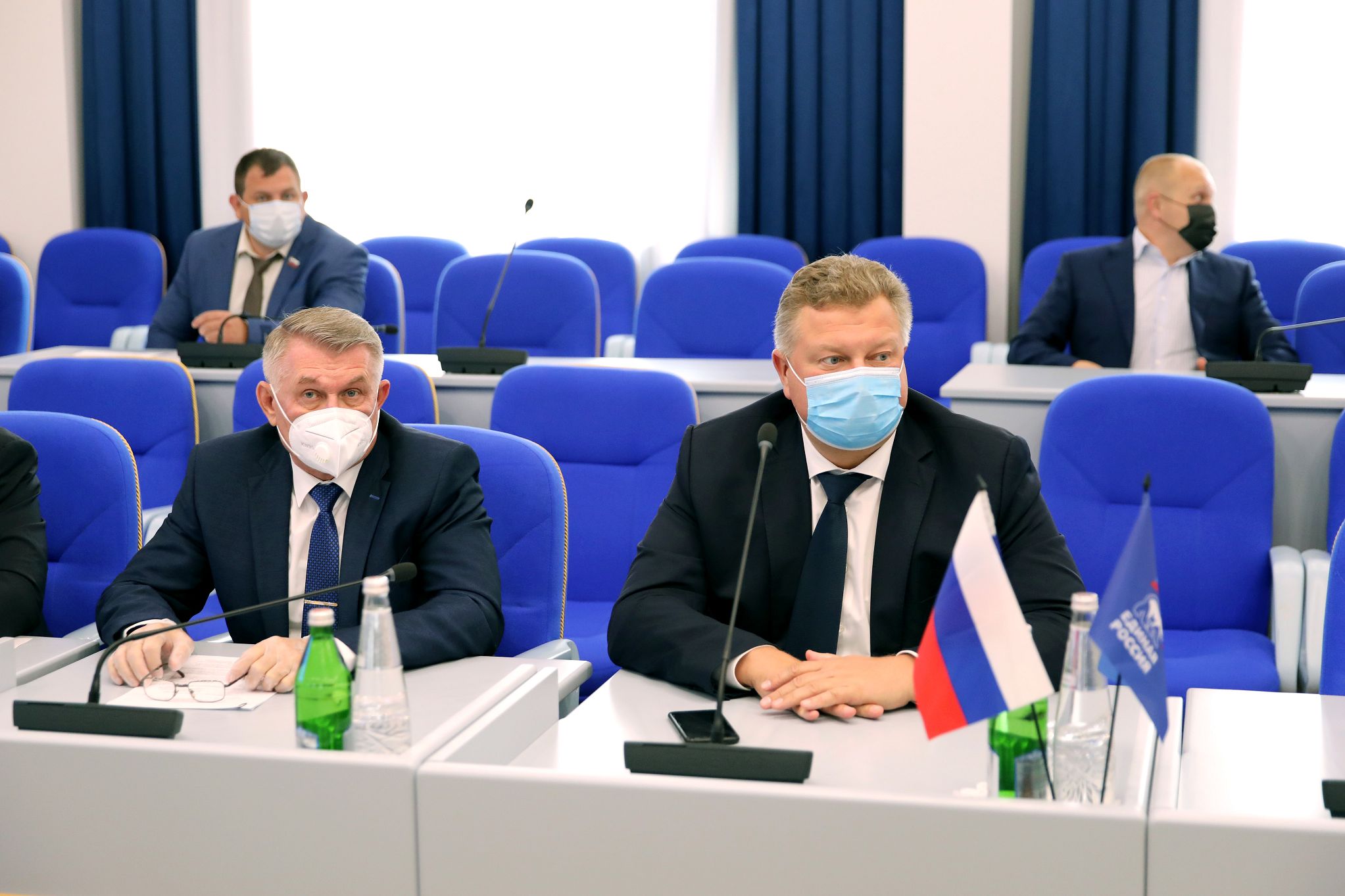 Депутаты фракции «Единая Россия» обсудили актуальные вопросы повестки заседания Думы